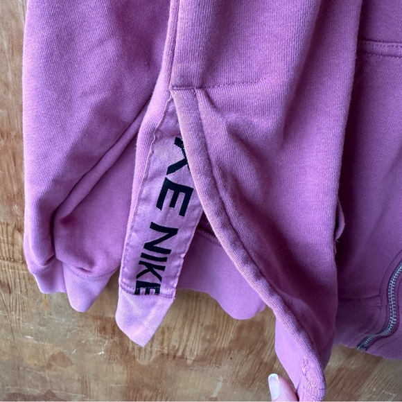 Nike Get Fit Desert Berry Full Zip Training Side Slit Hooded Sweatshirt - Picture 6 of 13